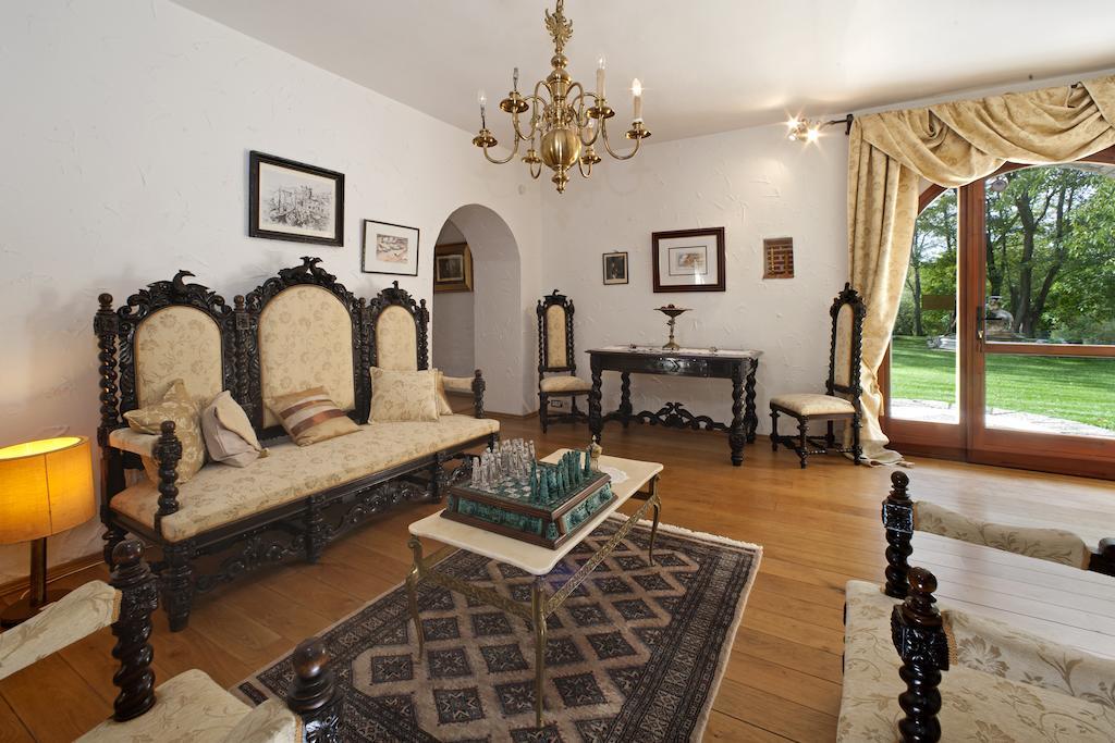 Villa Castello Rausch Valkarin Eksteriør billede